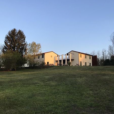 Cascina Monte Diviso Hostel Gallarate Exterior photo