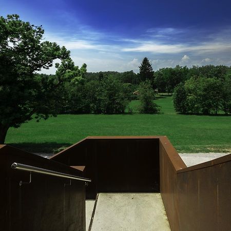 Cascina Monte Diviso Hostel Gallarate Exterior photo