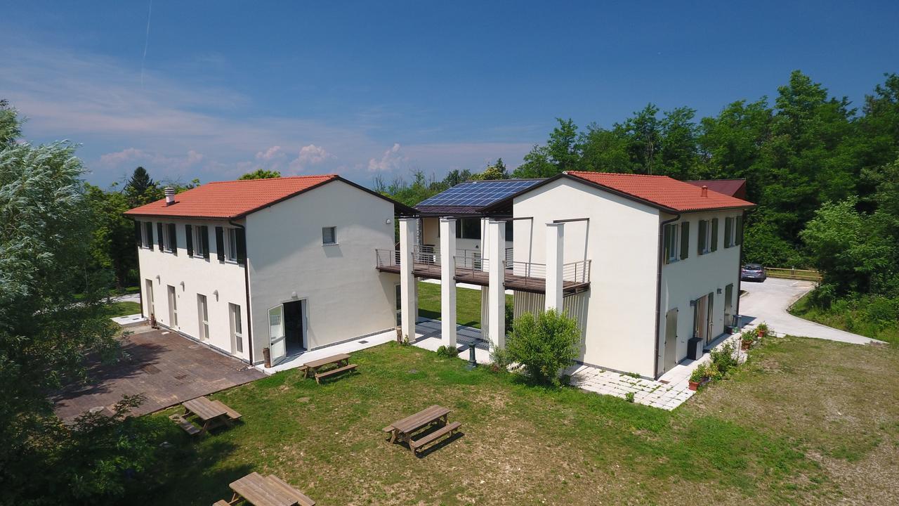 Cascina Monte Diviso Hostel Gallarate Exterior photo