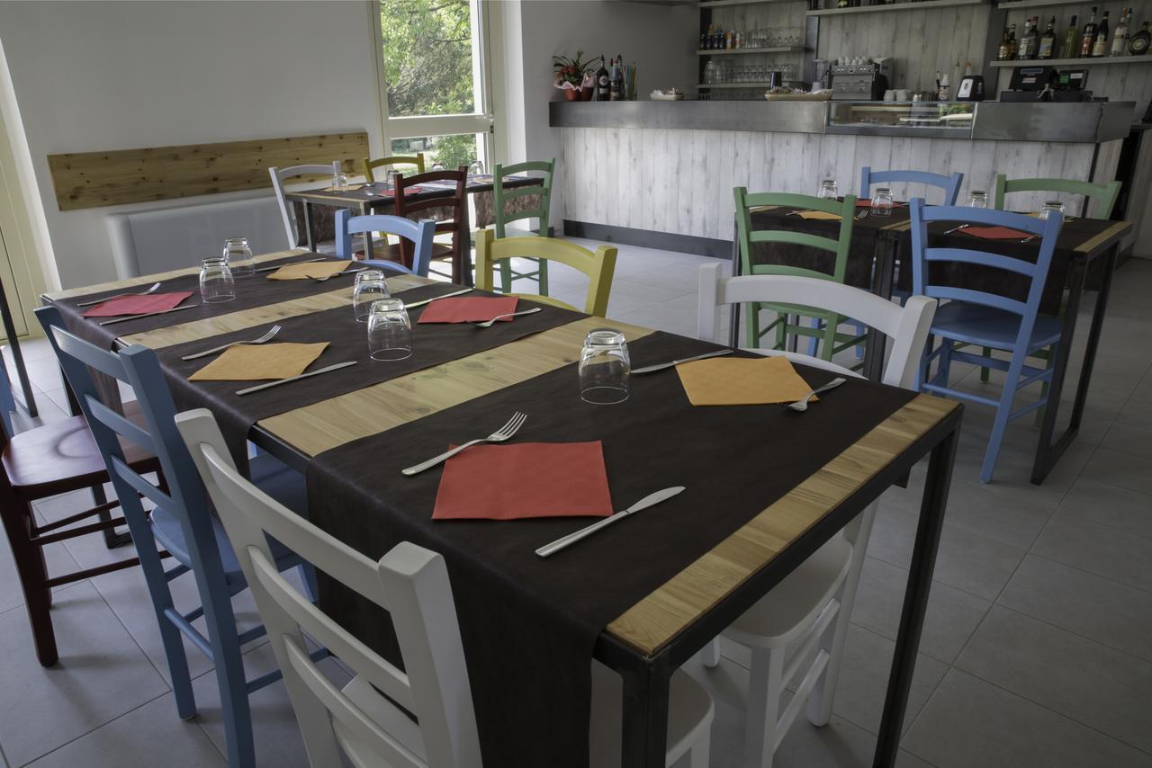 Cascina Monte Diviso Hostel Gallarate Exterior photo
