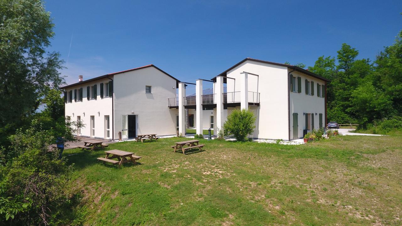 Cascina Monte Diviso Hostel Gallarate Exterior photo