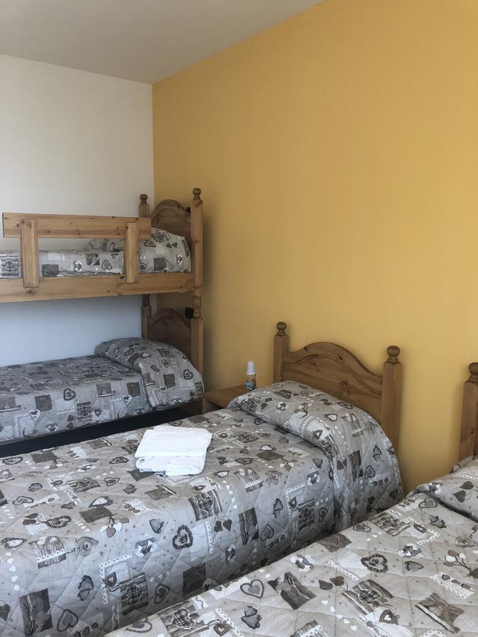 Cascina Monte Diviso Hostel Gallarate Exterior photo